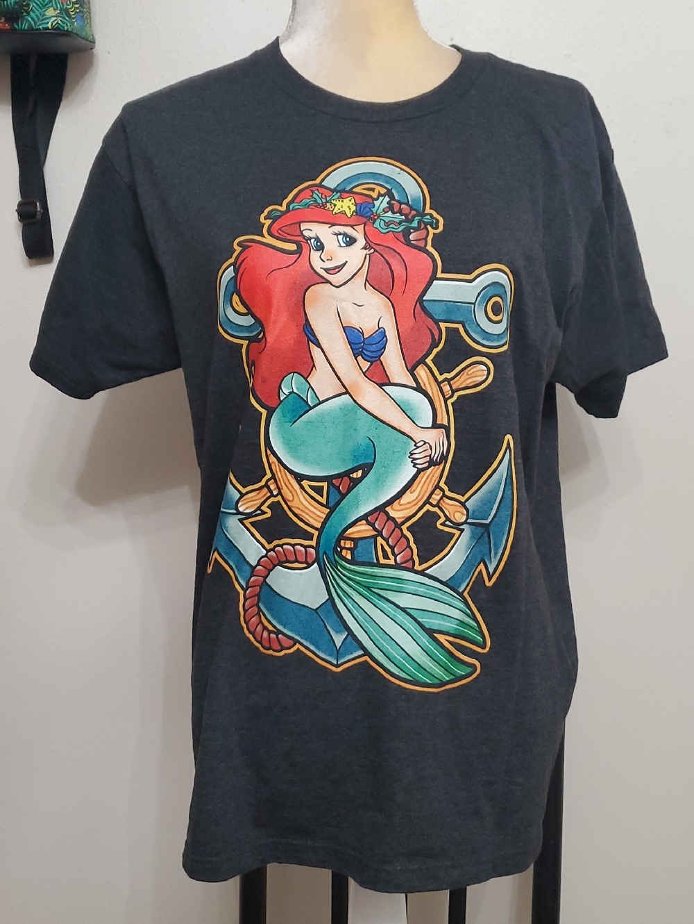 Disney tee size large